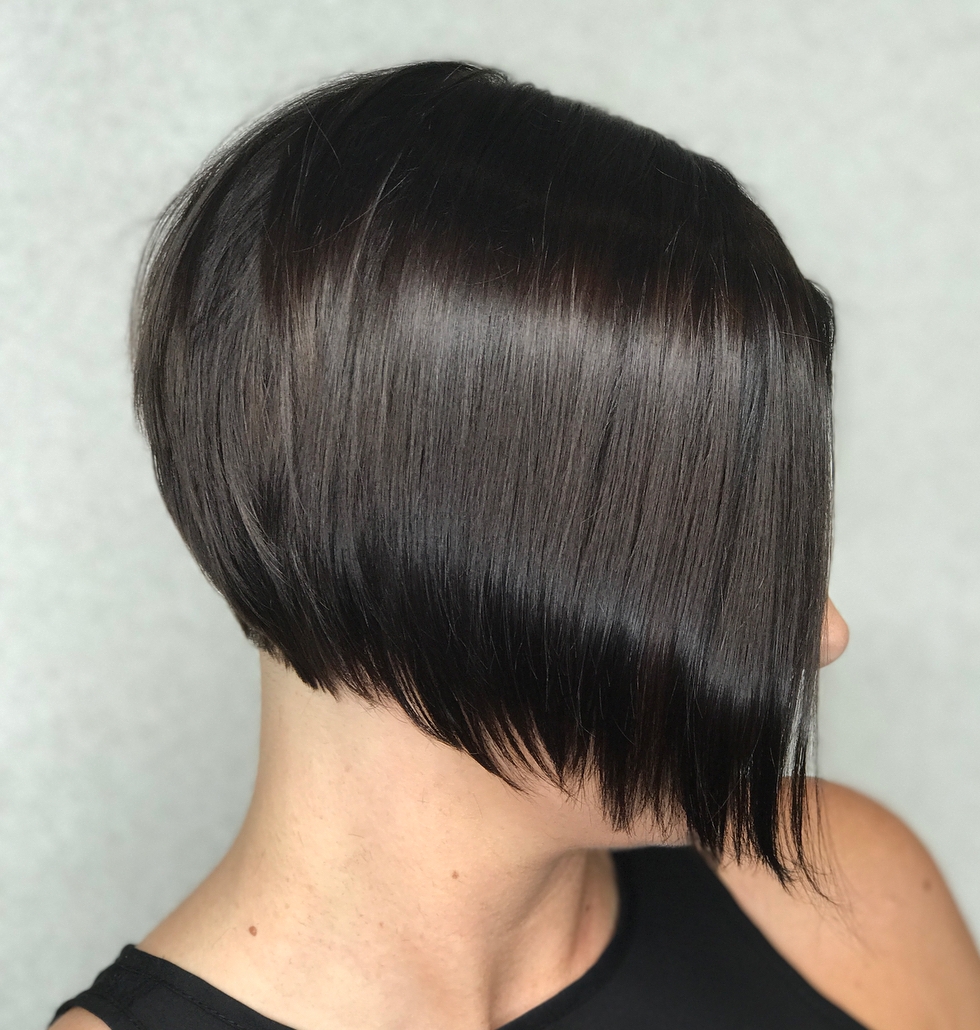 Slanke Brunette Kaaklengte Bob