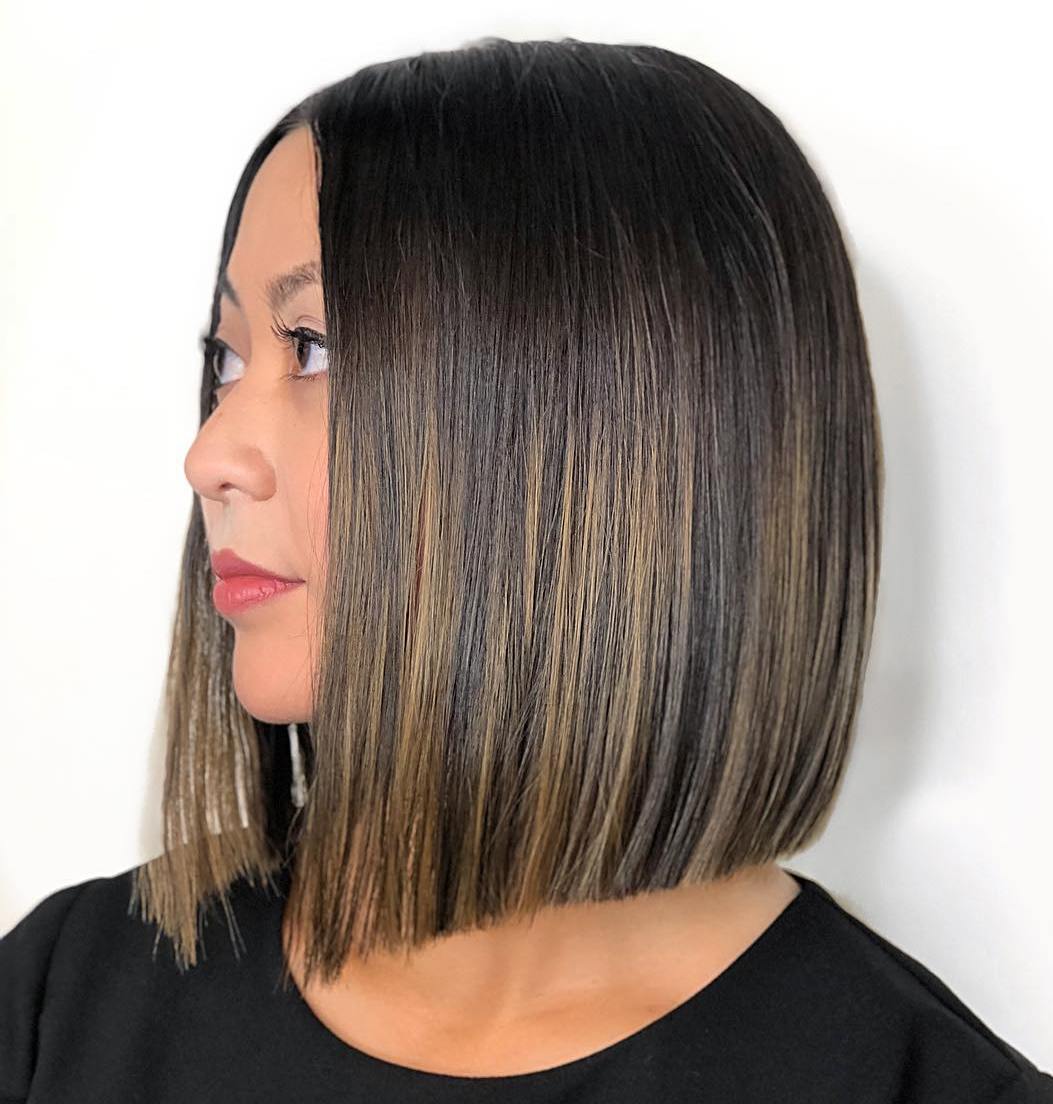 Rechte Stompe Bruine Balayage Bob