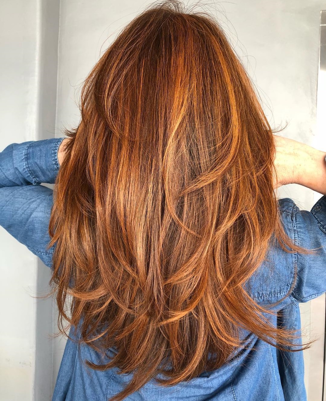 Koperen Balayage Kapsel Met Lange Lagen