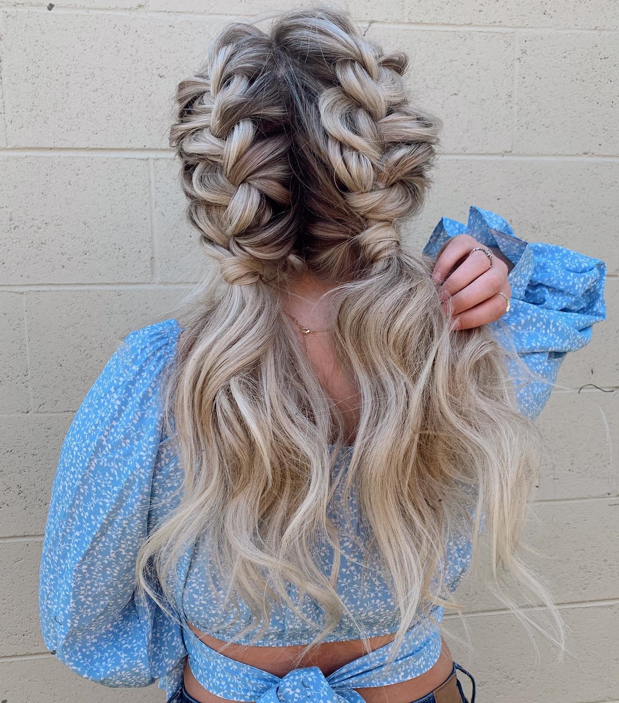 Dutch Braided Blonde Paardenstaart