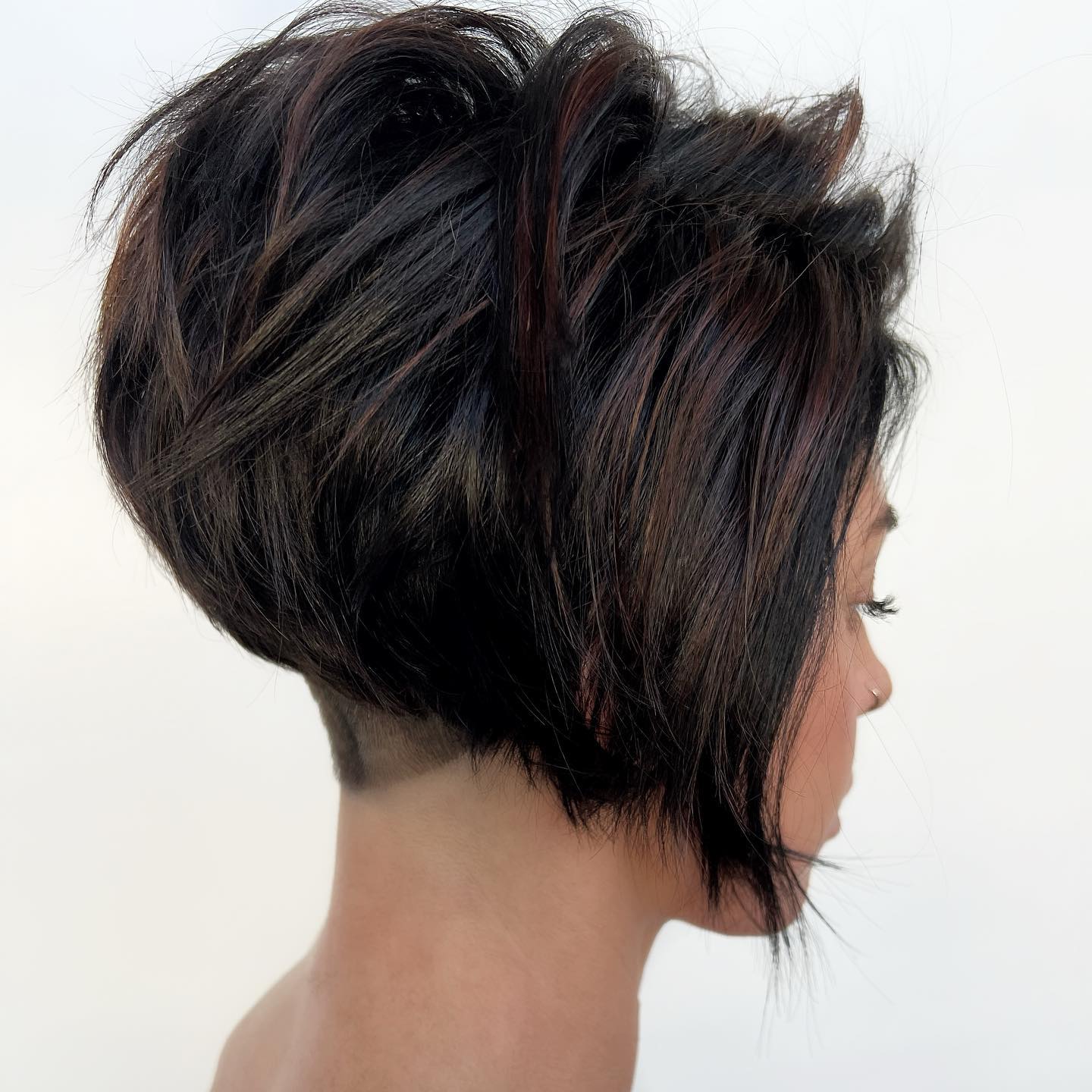 Korte Undercut Bob Brunette