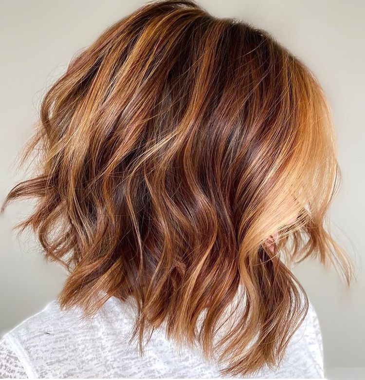 Koperen Balayage op Short Bob Cut