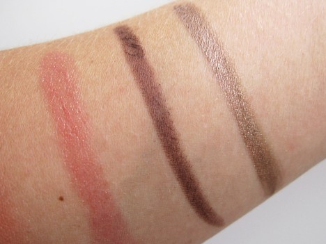 Glow Your Way to Prachtige set swatches