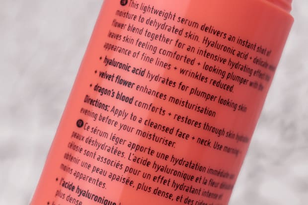 Nadere blik op Nip + Fab Dragon's Blood Fix Plumping Serum beschrijving tekst verpakking