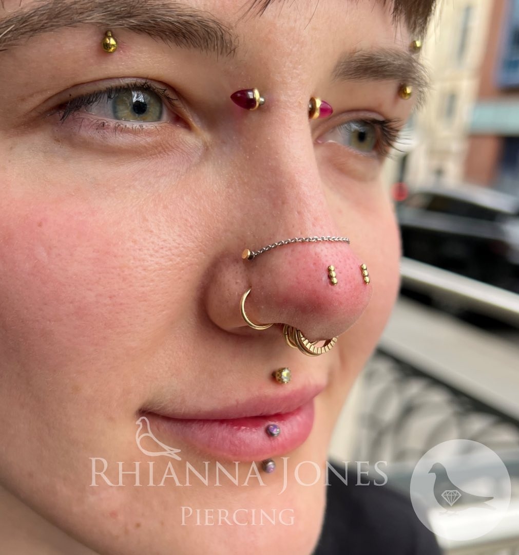 Gouden Austin Neus Piercing