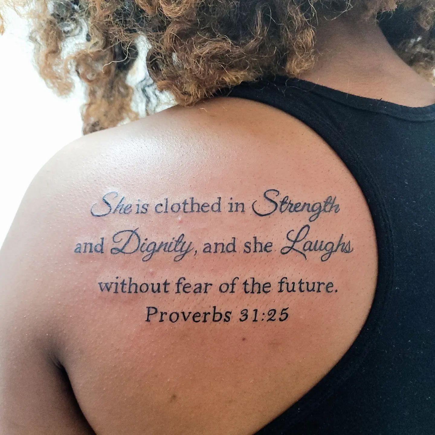 0Bible Quote Tattoo op schouder voor vrouwen