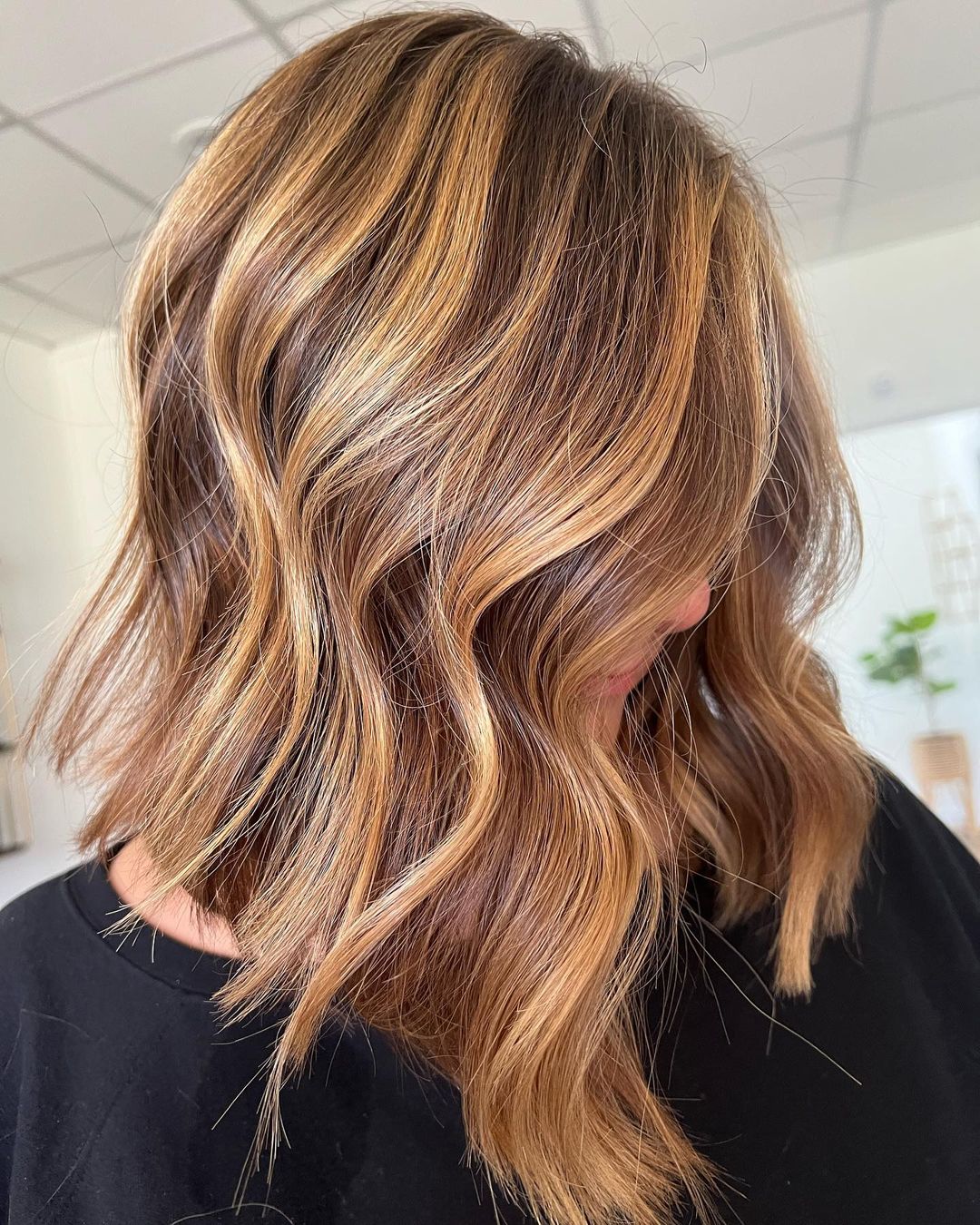 Medium Length Bob met Karamel Honing Balayage