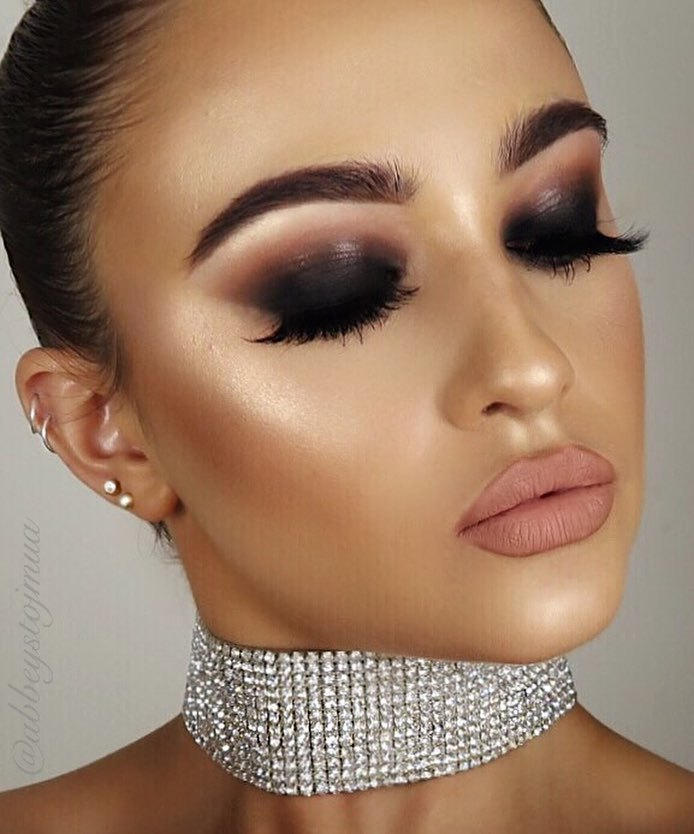 smokey eye prom make-up look