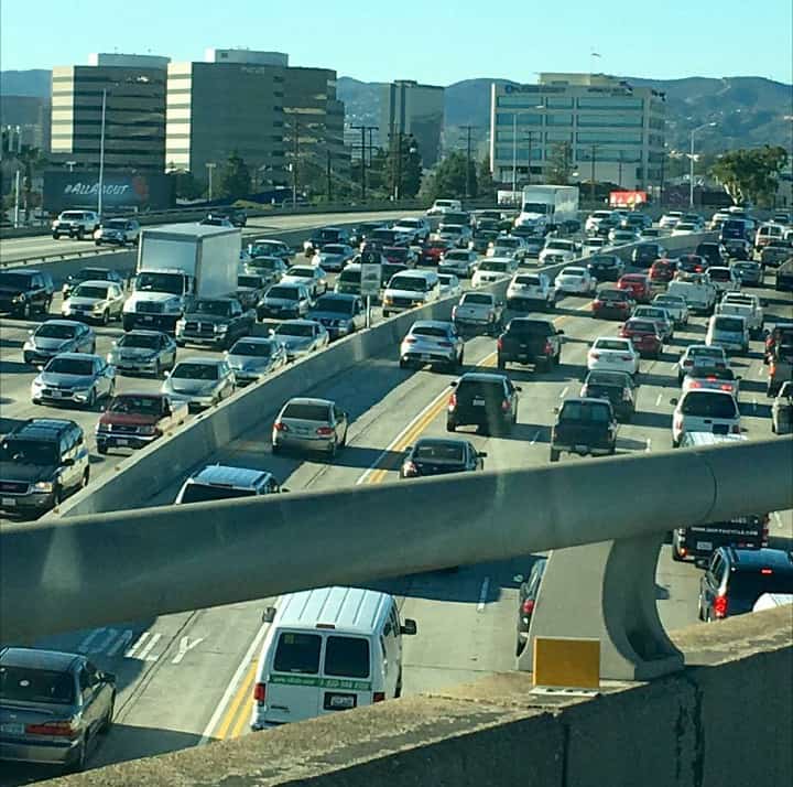 bumper aan bumper Los Angeles file op snelweg