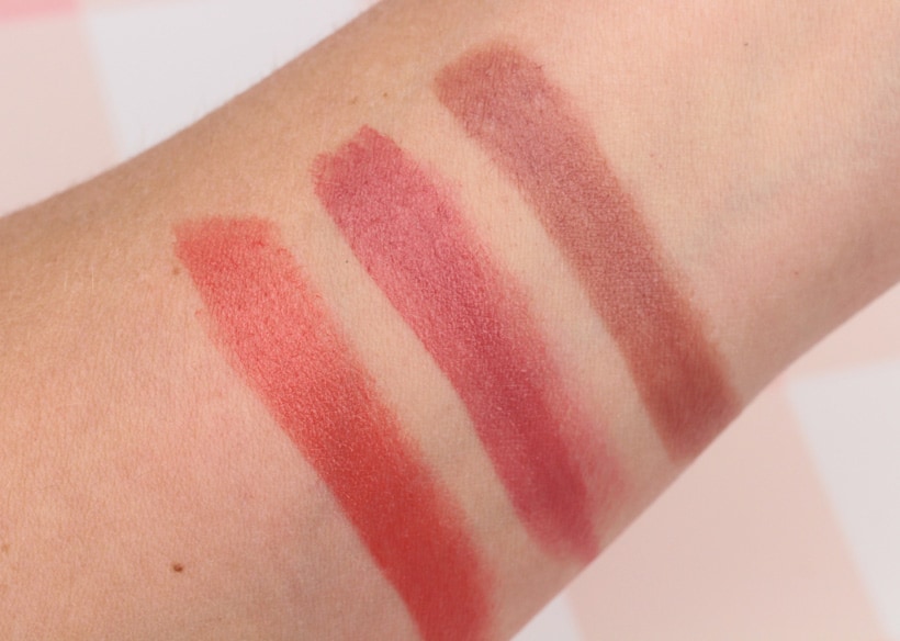 Pixi Mattelustre Lipstick Peach Blossom, Bitten Rose en Rose Naturelle swatches