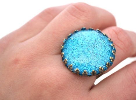 DIY Glitter Ring