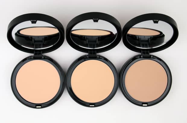 We Heart This deelt een bareMINERALS barePro Performance Wear Powder Foundation review en set stalen. Kijk of dit een product voor u is.