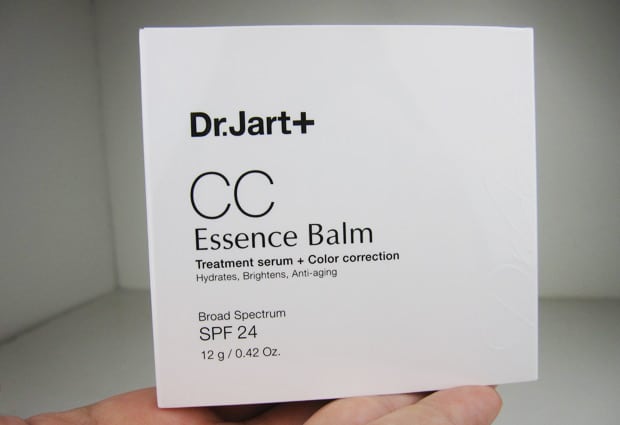 We Heart This deelt een Dr. Jart BB en CC Creams review en volledige swatches. Bekijk de stalen en bekijk om te zien of het geschikt voor u is.