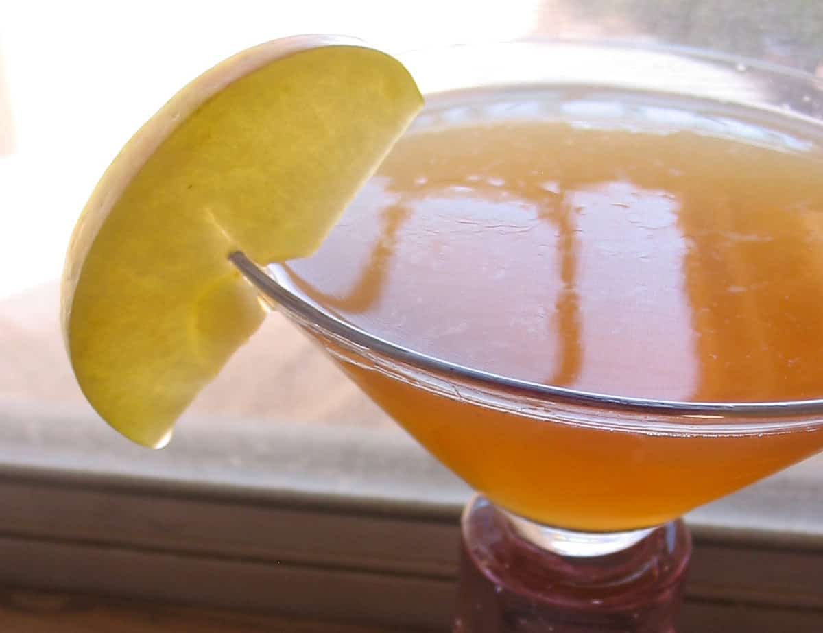 Honing Appel Martini in martiniglas