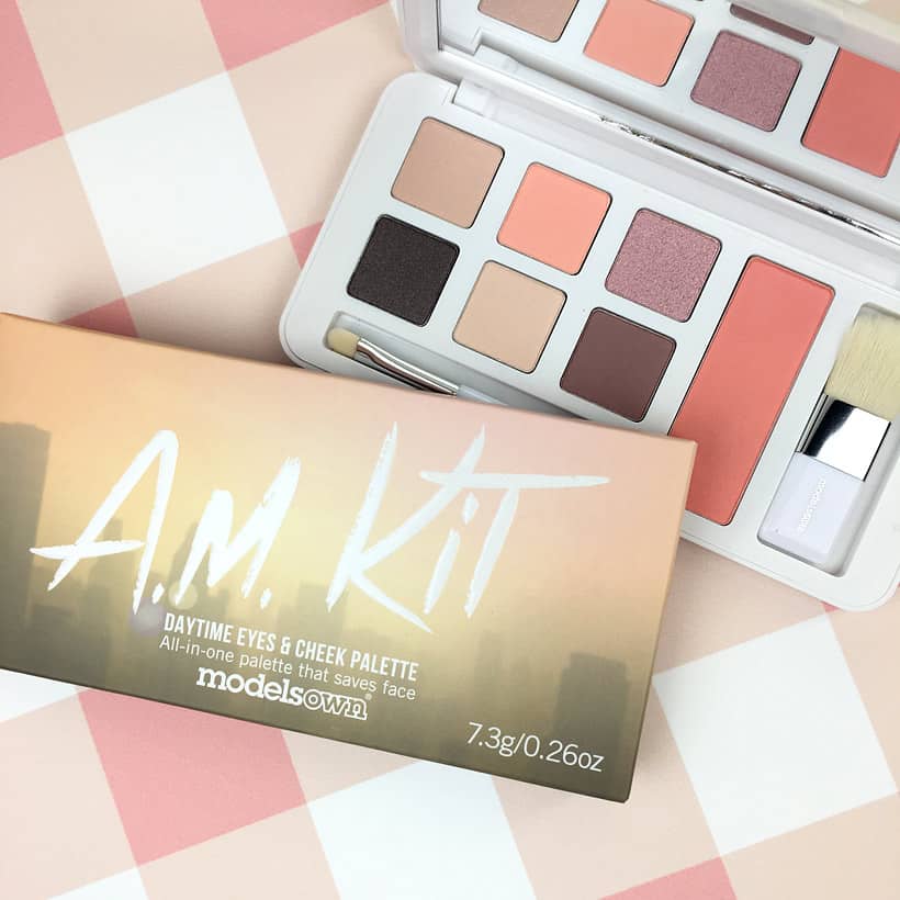 Mega Beauty Blog Hop Giveaway: Modellen Eigen AM Kit Palette en Ulta Gift Card (plus, nog veel meer!)